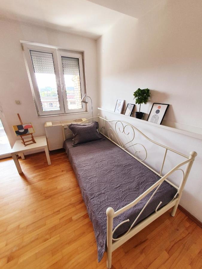 Apartament Central Station Skopje Zewnętrze zdjęcie